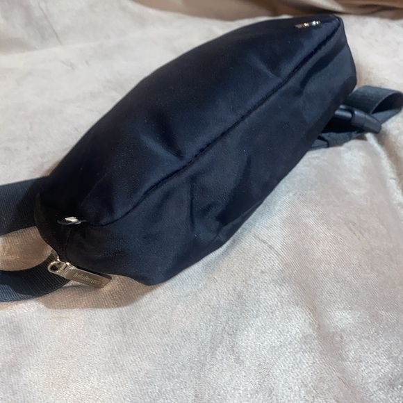 Lululemon Everywhere Black Belt Bag L1 - Picture 5 of 12